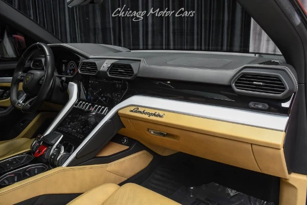 2021 Lamborghini Urus, 24/30