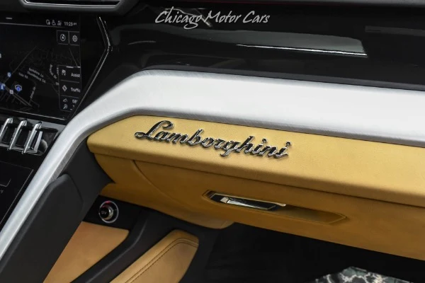 2021 Lamborghini Urus, 25/30
