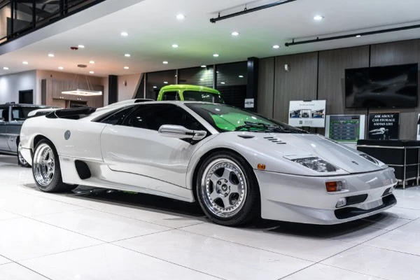 1992 Lamborghini Diablo, 6/30