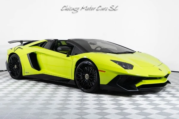 2016 Lamborghini Aventador SV Roadster, 3/29