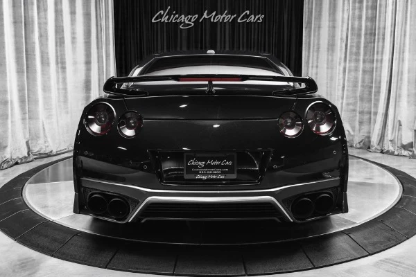 2017 Nissan GT-R Premium (R35), 4/30