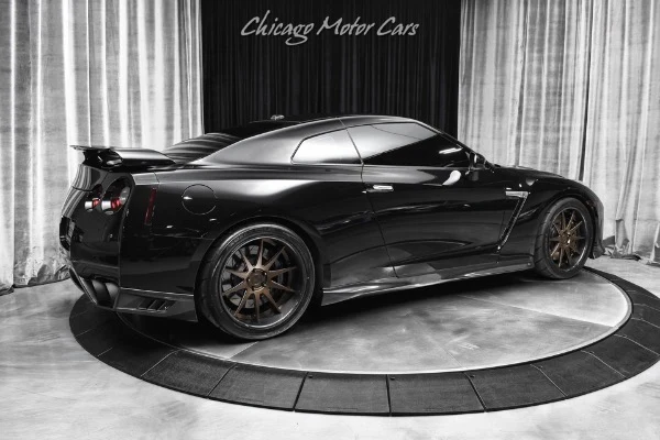 2017 Nissan GT-R Premium (R35), 5/30