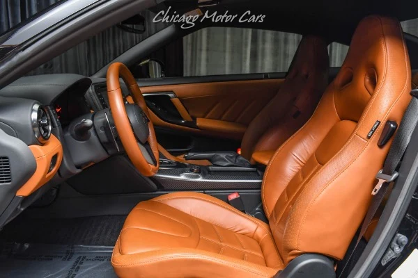 2017 Nissan GT-R Premium (R35), 18/30