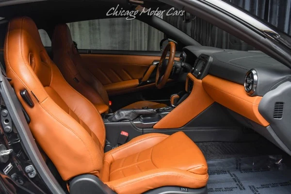 2017 Nissan GT-R Premium (R35), 19/30