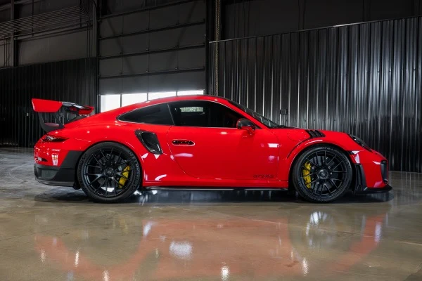 2018 Porsche 911 GT2 RS (991.2), 3/29