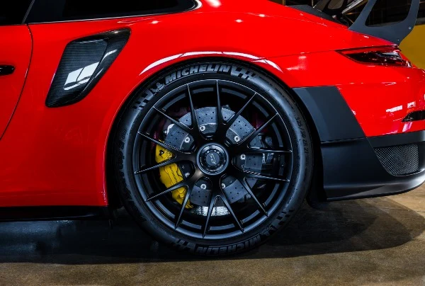 2018 Porsche 911 GT2 RS (991.2), 12/29