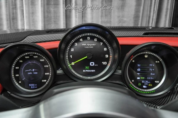 2015 Porsche 918 Spyder, 10/30