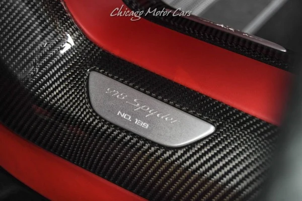 2015 Porsche 918 Spyder, 16/30