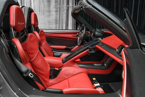 2015 Porsche 918 Spyder, 20/30