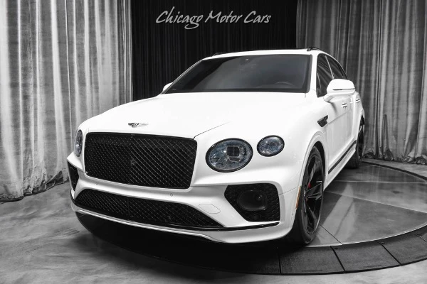 2023 Bentley Bentayga V8 photographed at Chicago Motor Cars