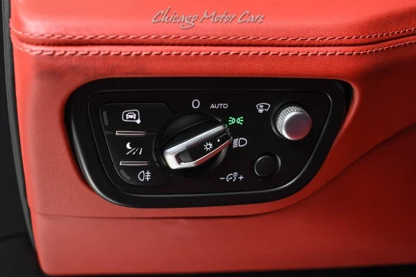 2023 Bentley Bentayga V8, 11/30