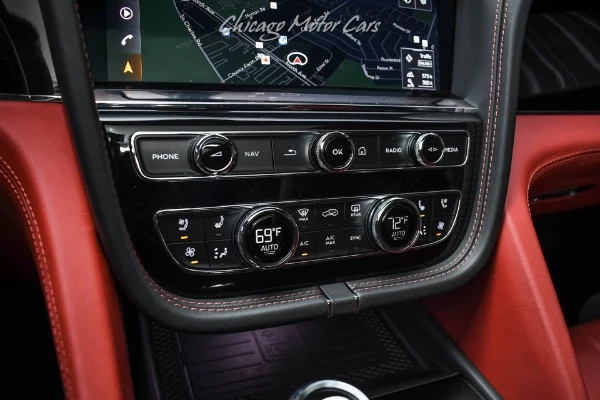 2023 Bentley Bentayga V8, 18/30