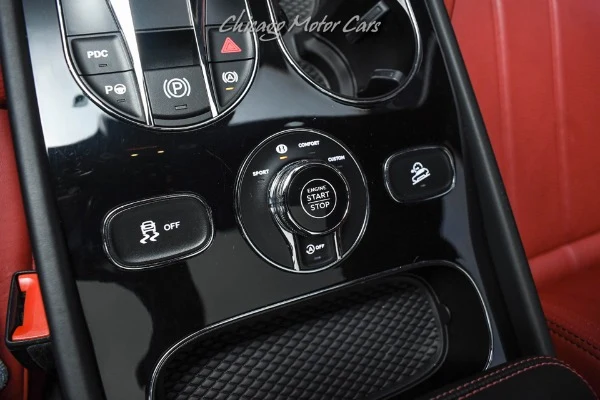 2023 Bentley Bentayga V8, 21/30