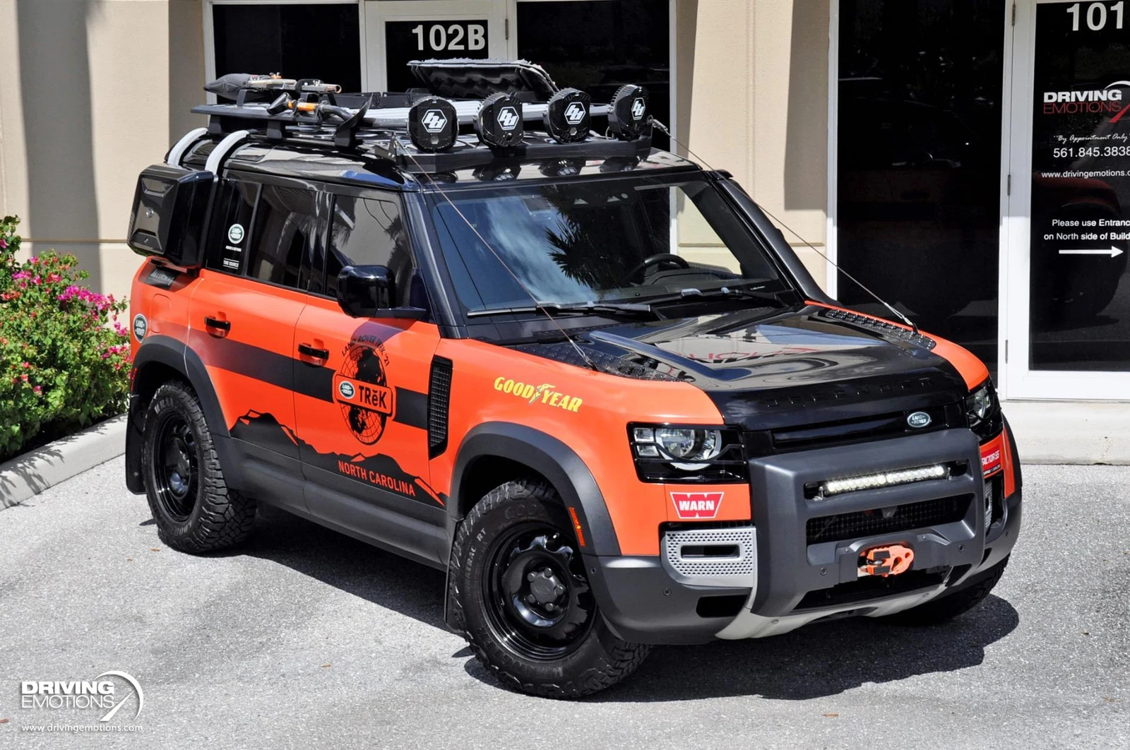 2022 Land Rover Defender 110 S TReK (L663), 7/20
