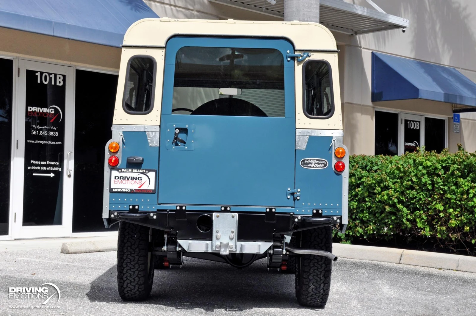 1969 Land Rover Series IIA 88, 19/20