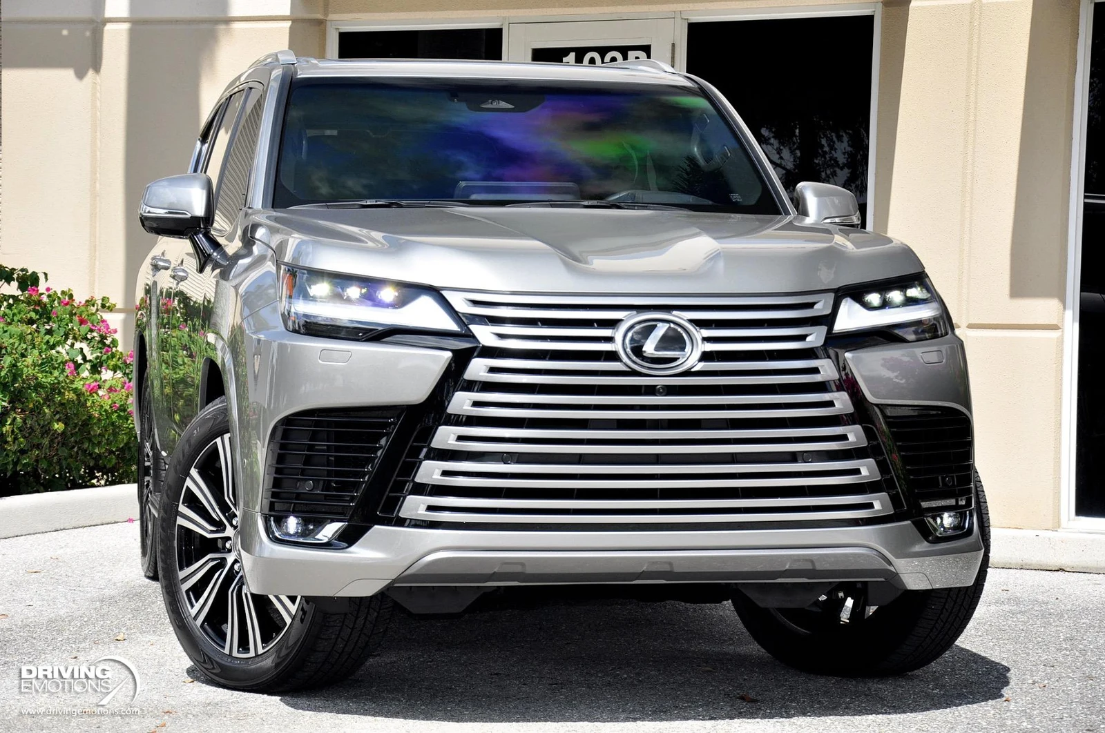 2026 Lexus LX 700h Luxury, 4/20