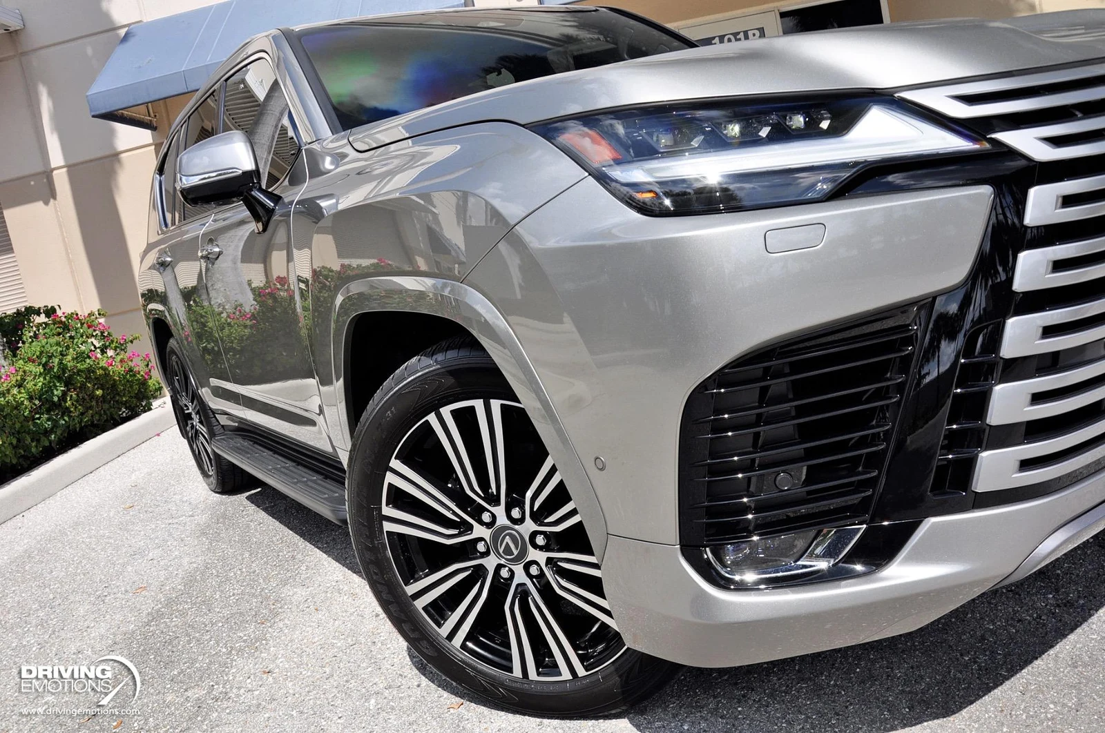 2026 Lexus LX 700h Luxury, 10/20