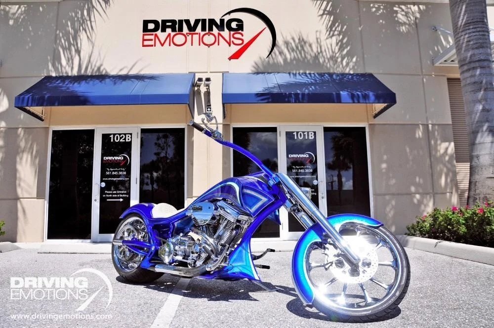 TNT Chopper Custom Pro Street · Custom pearlescent metallic blue · Driving Emotions