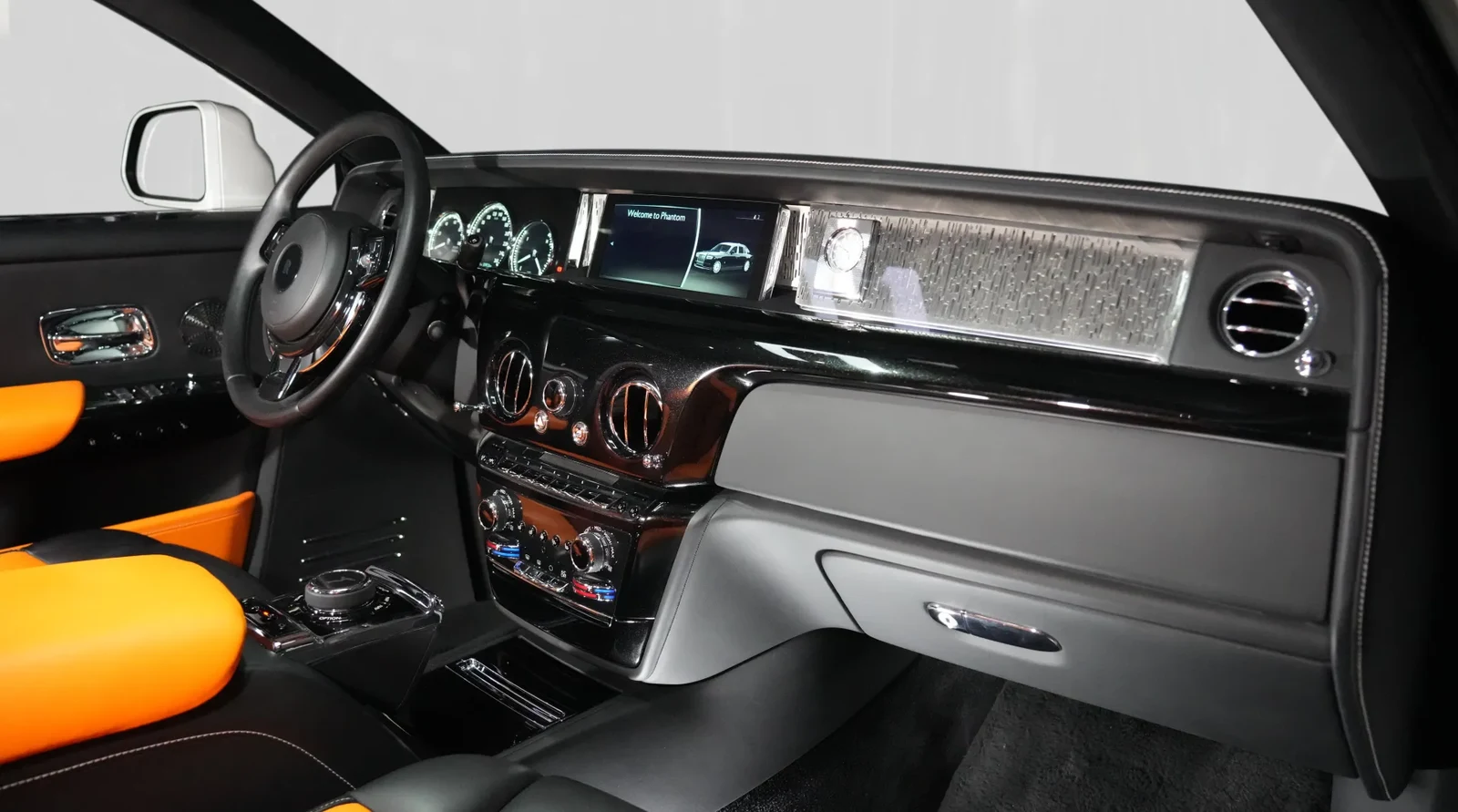 2021 Rolls-Royce Phantom SPOFEC / NOVITEC interior, dashboard, Mandarin & Black