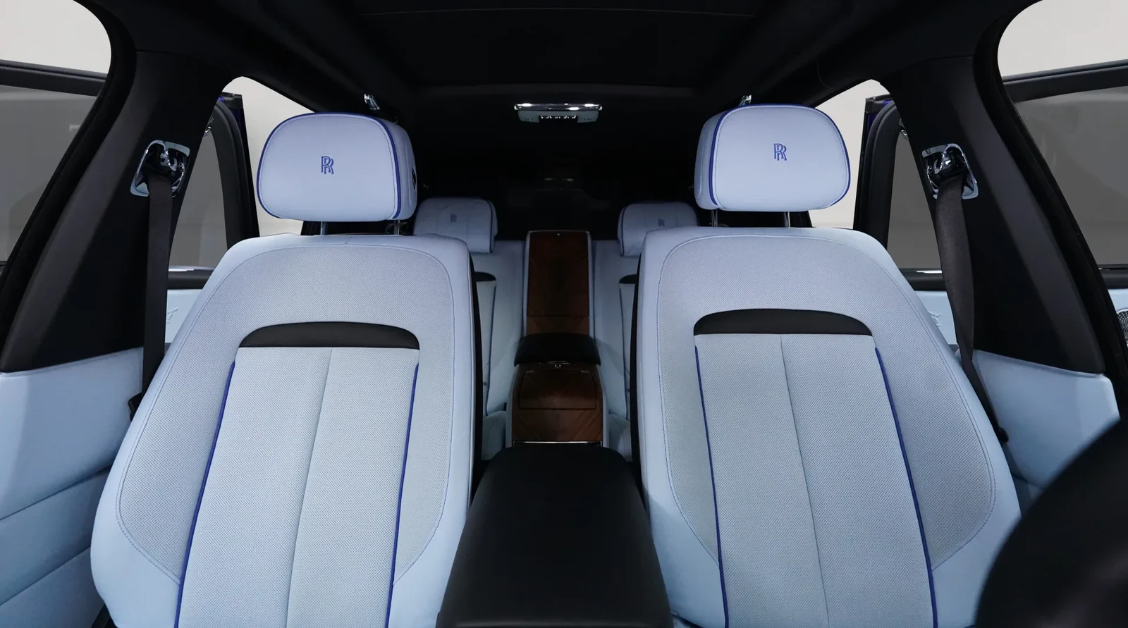 2019 Rolls-Royce Cullinan by Onyx Concept interior, seats, Baby Blue