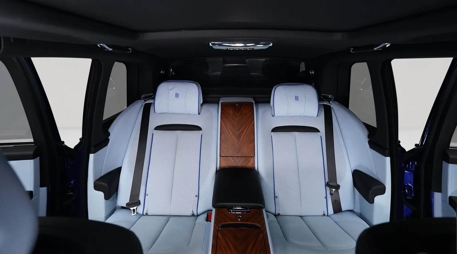 2019 Rolls-Royce Cullinan by Onyx Concept interior, seats, Baby Blue