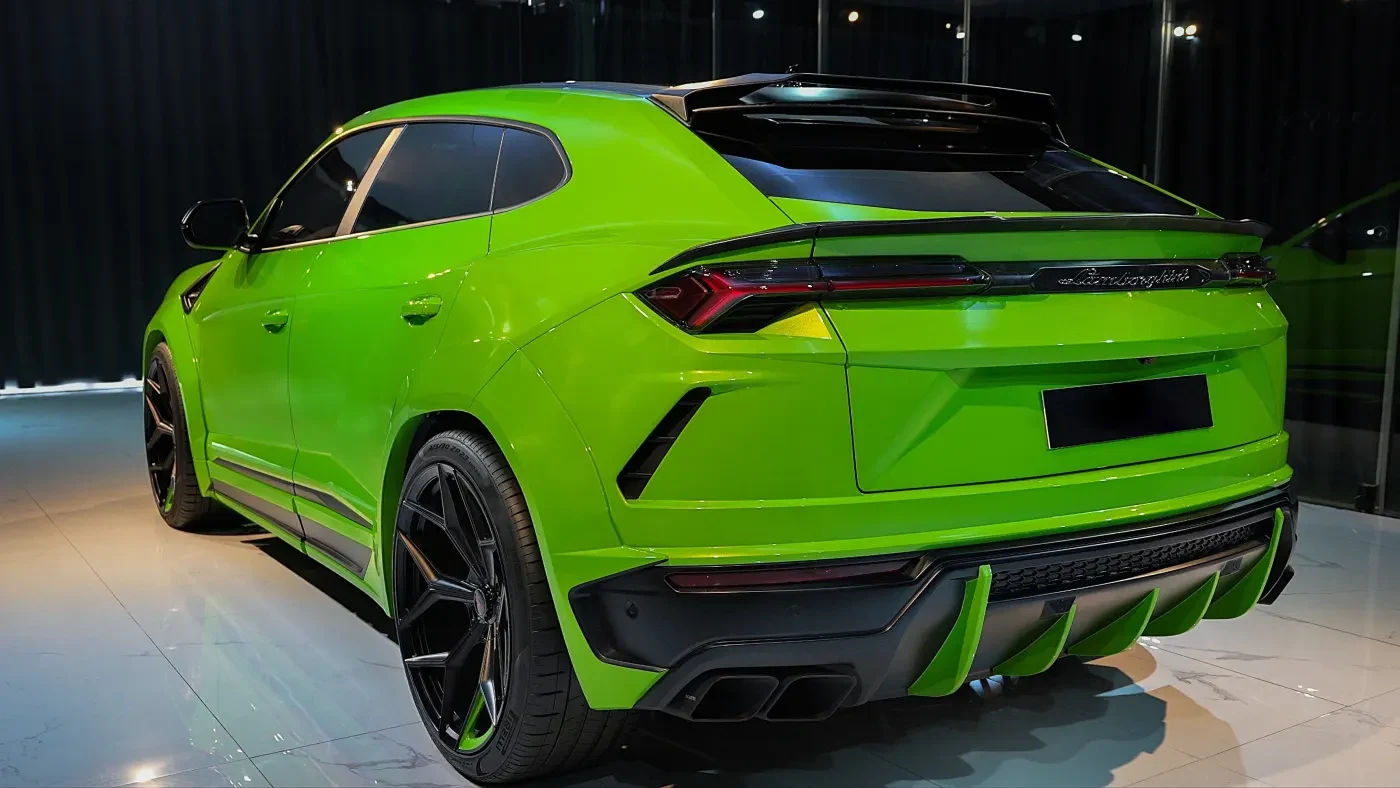 2021 Lamborghini Urus Capsule Novitec ESTESO, rear three-quarter view, Green Verde Mantis