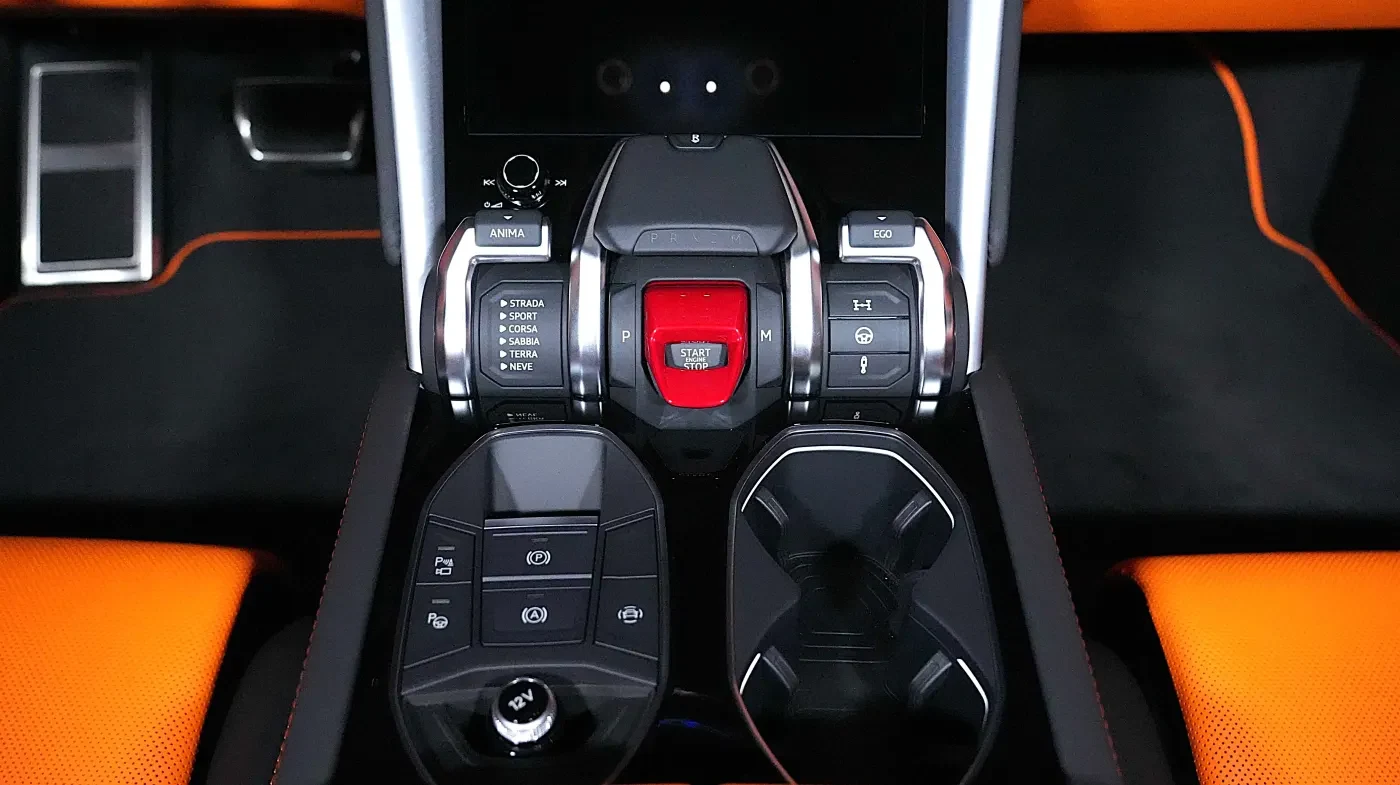 2023 Lamborghini Urus Novitec ESTESO interior, Nera (Black) & Anracio Dryope (Orange)