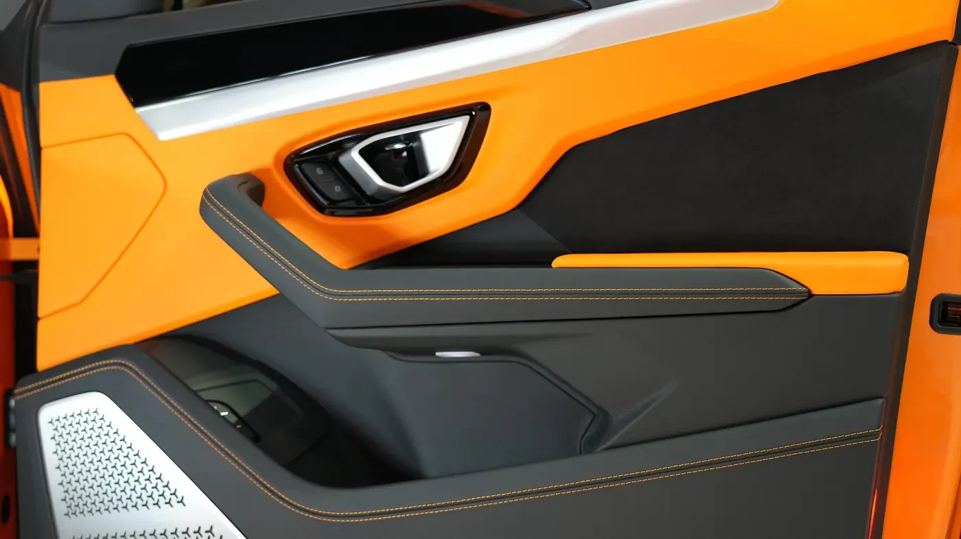 2023 Lamborghini Urus Novitec ESTESO interior, door panel, Nera (Black) & Anracio Dryope (Orange)