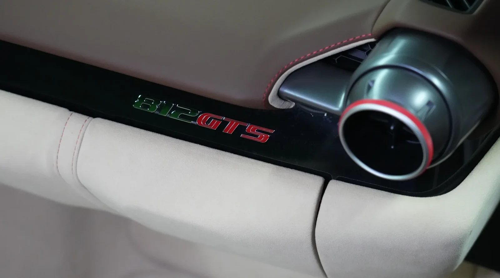 2022 Ferrari 812 GTS for sale, photo 13 of 19
