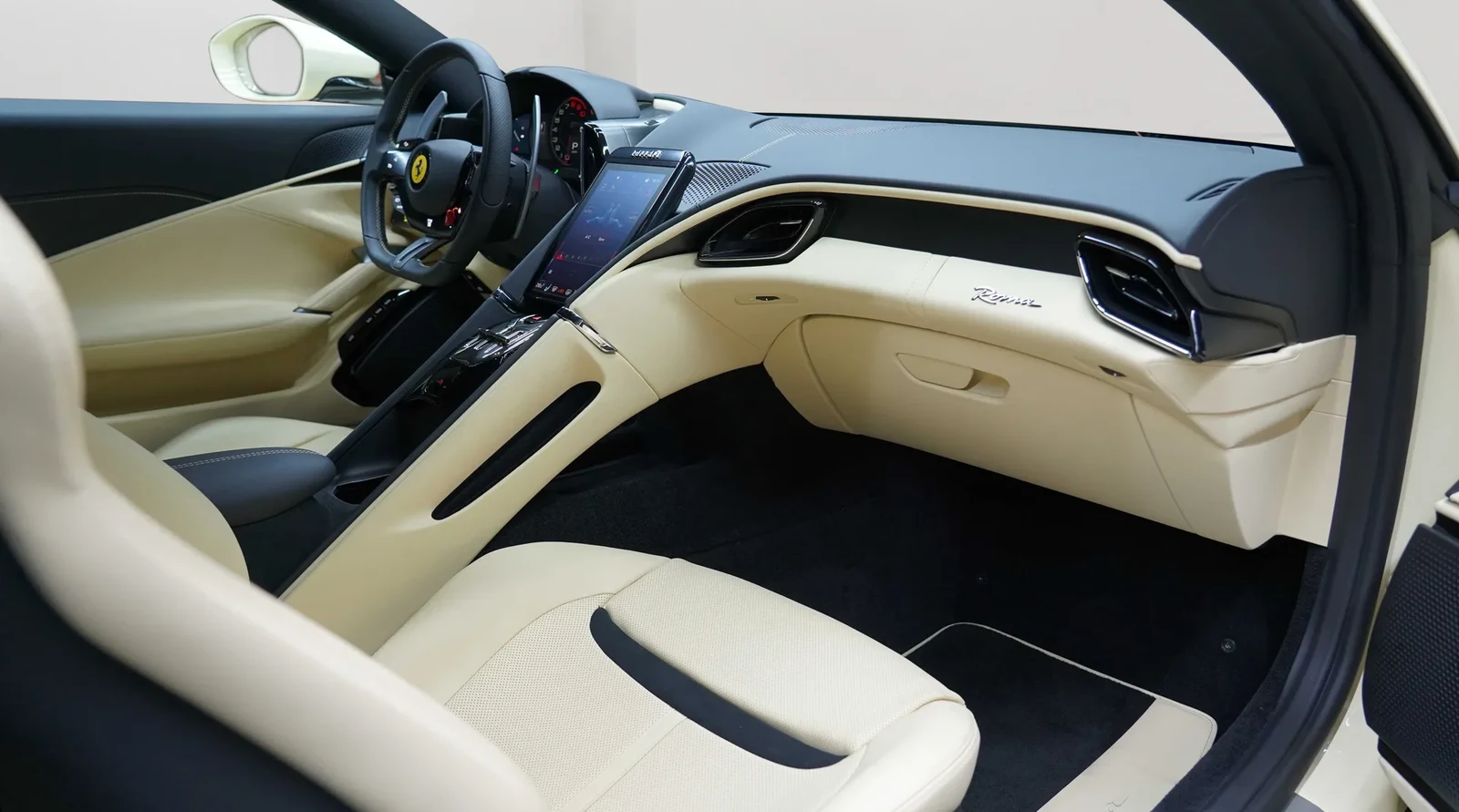 2022 Ferrari Roma interior, Crema