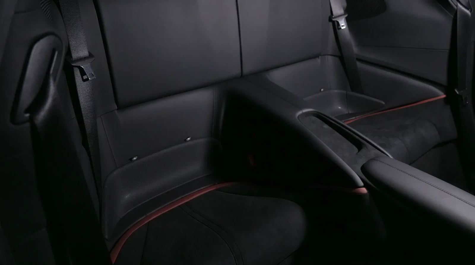2023 Ferrari Roma interior, seats, Terra Bruciata