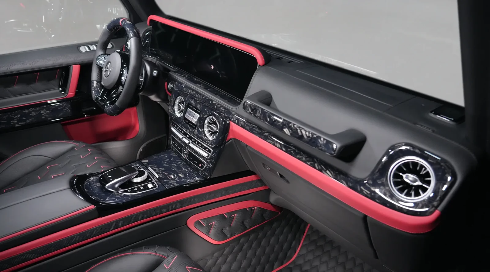 2024 Mercedes-Benz G-Class G7X by Onyx Concept interior, Black