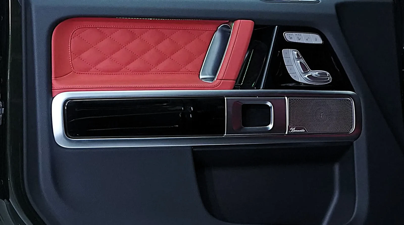 2023 Mercedes-AMG G 63 interior, door panel, Red