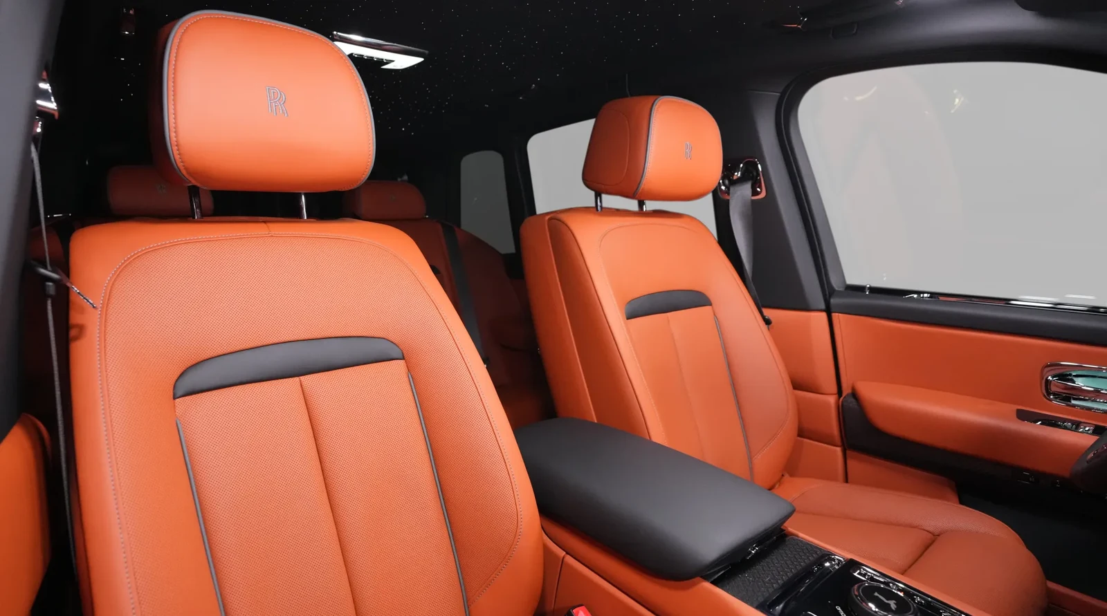 2023 Rolls-Royce Cullinan Black Badge by Onyx Concept interior, seats, Armagnac Orange