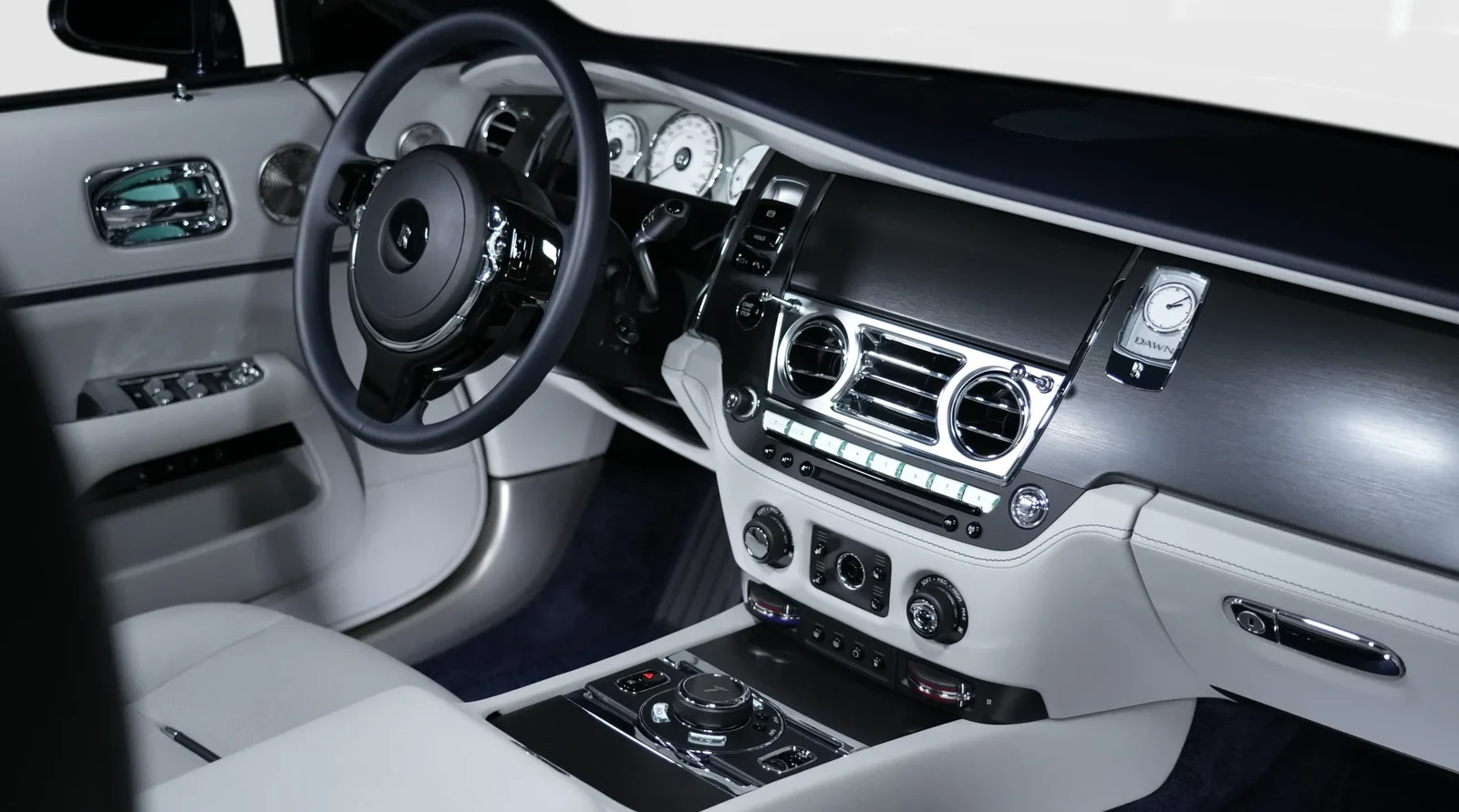 2022 Rolls-Royce Dawn by Onyx Concept interior, dashboard, Off White