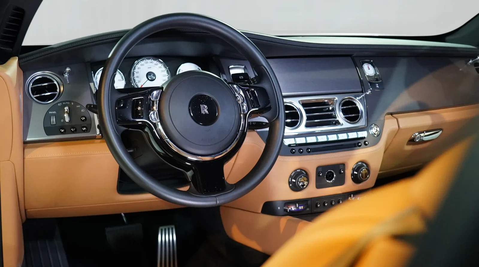 2020 Rolls-Royce Wraith by Onyx Concept interior, Saddlery Tan Brown
