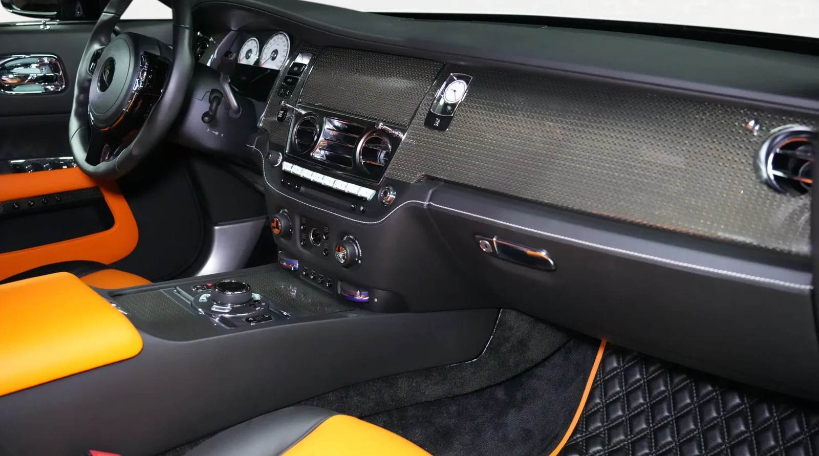 2020 Rolls-Royce Wraith Black Badge by Onyx Concept interior, Black & Orange