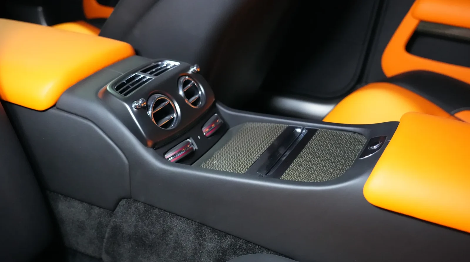 2020 Rolls-Royce Wraith Black Badge by Onyx Concept interior, Black & Orange