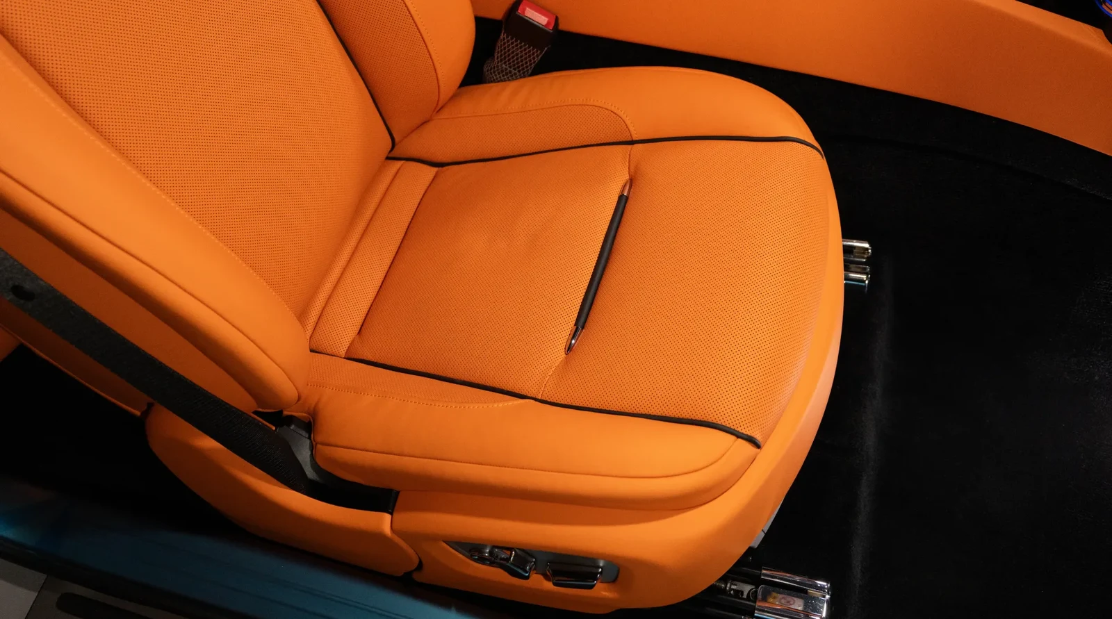 2023 Rolls-Royce Wraith by Onyx Concept interior, seats, Mandarin Orange