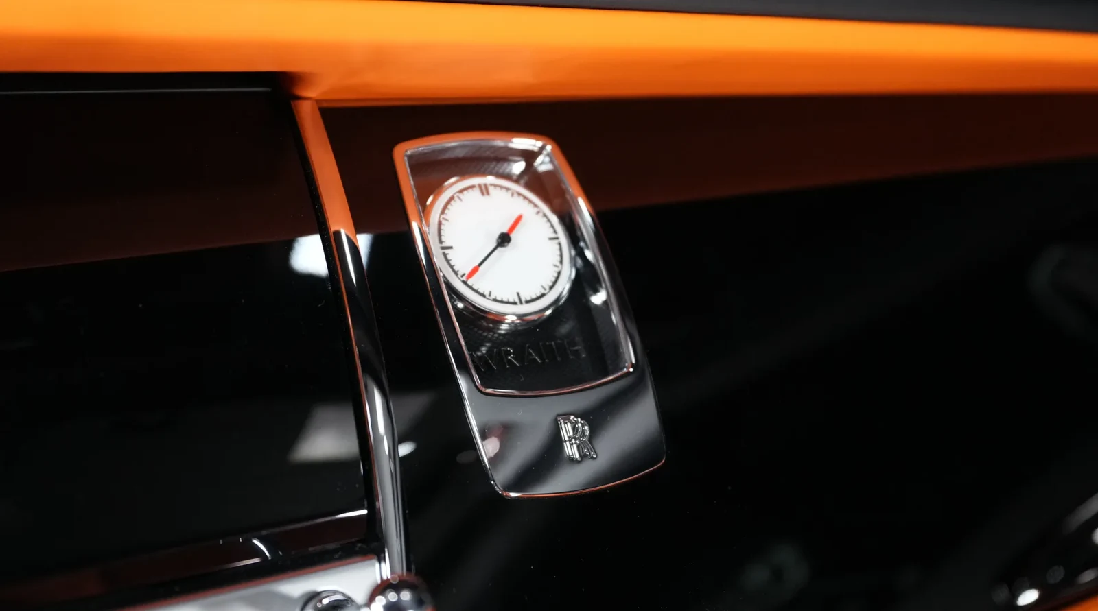 2023 Rolls-Royce Wraith by Onyx Concept interior, Mandarin Orange