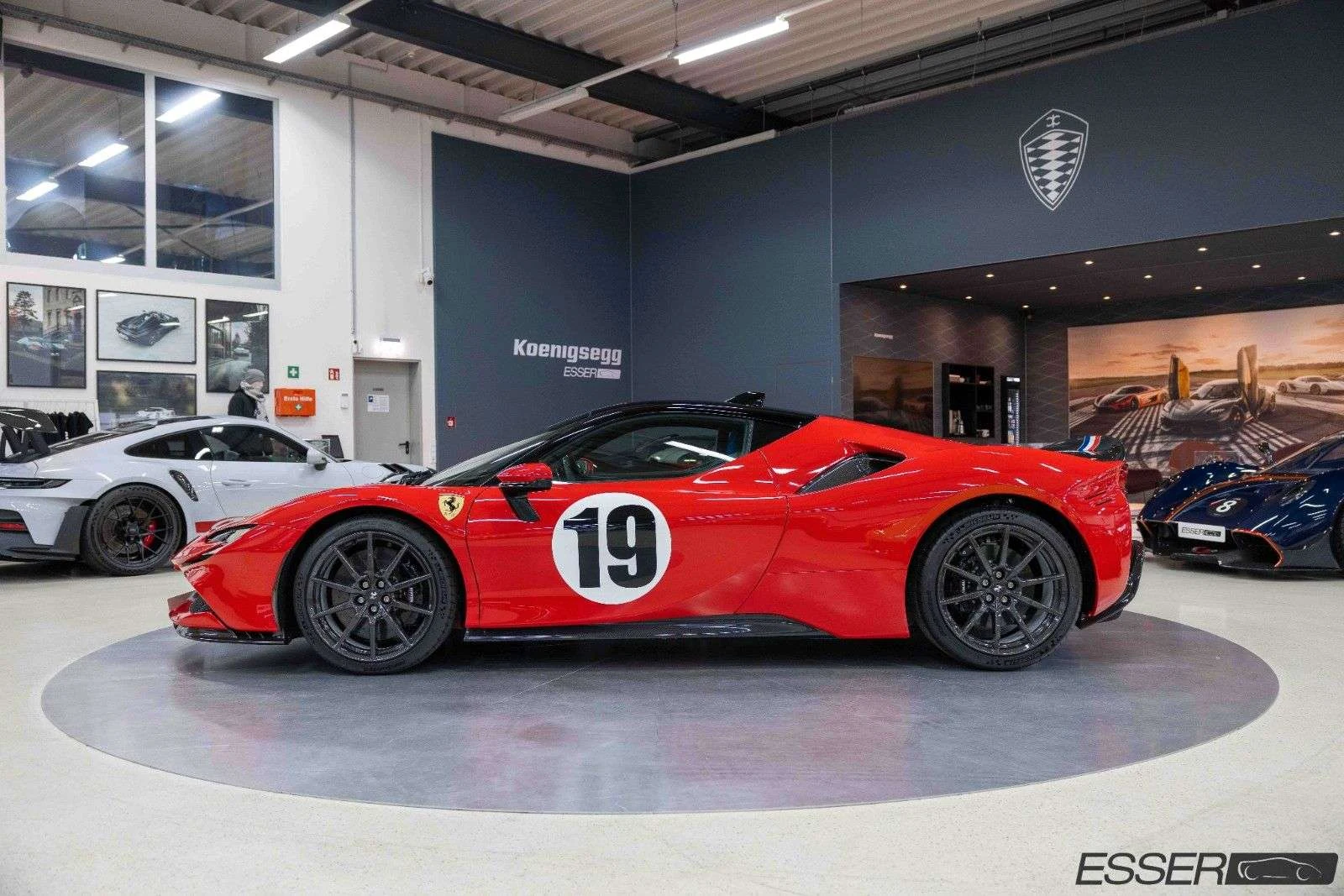 Ferrari SF90 Stradale Hommage 250 GTO, 7/10