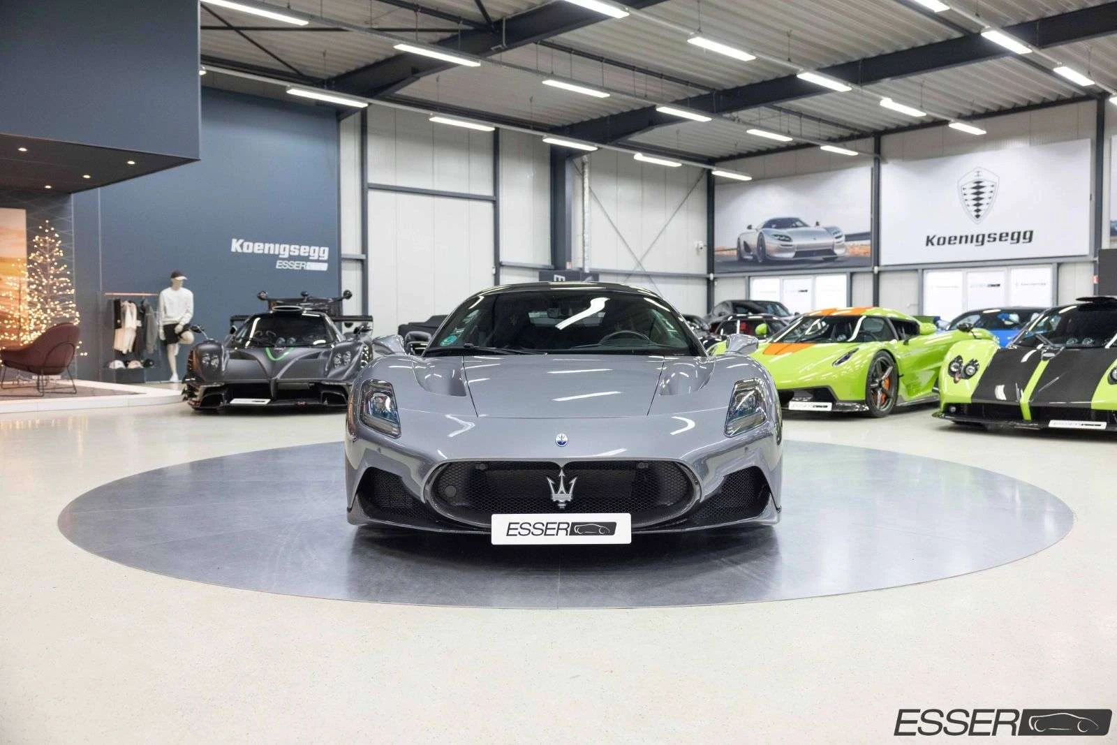 Maserati MC20, 3/10