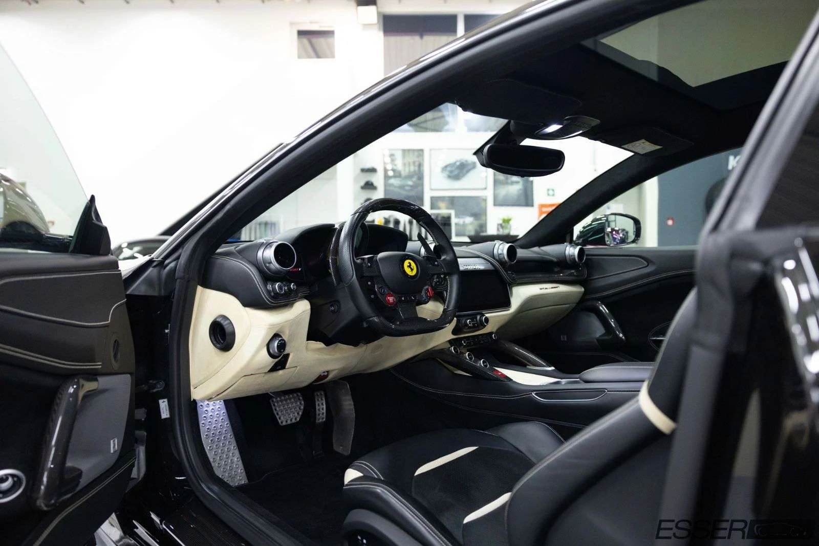 Ferrari GTC4Lusso T NOVITEC, 8/10