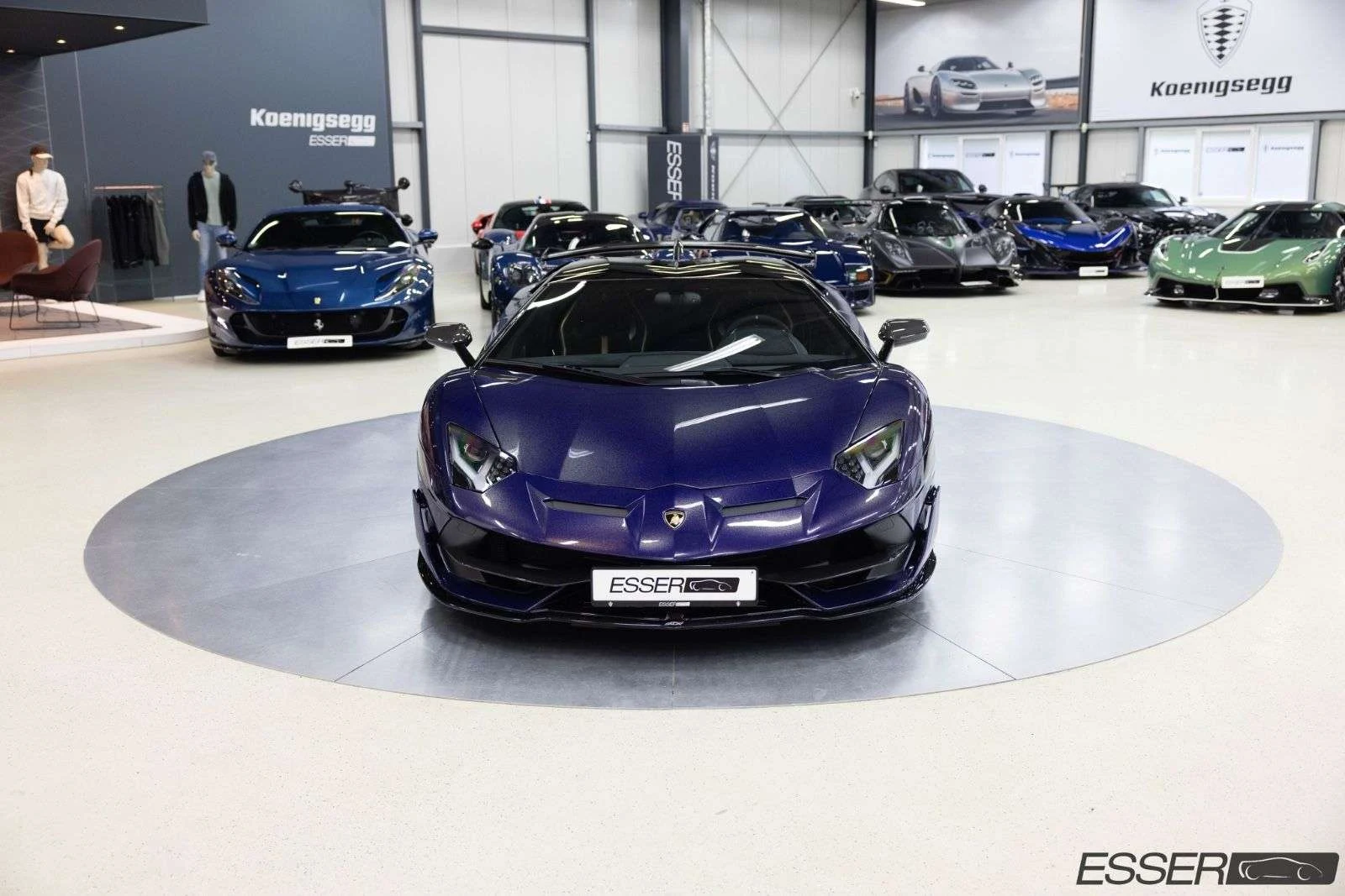 Lamborghini Aventador SVJ Roadster, 2/10