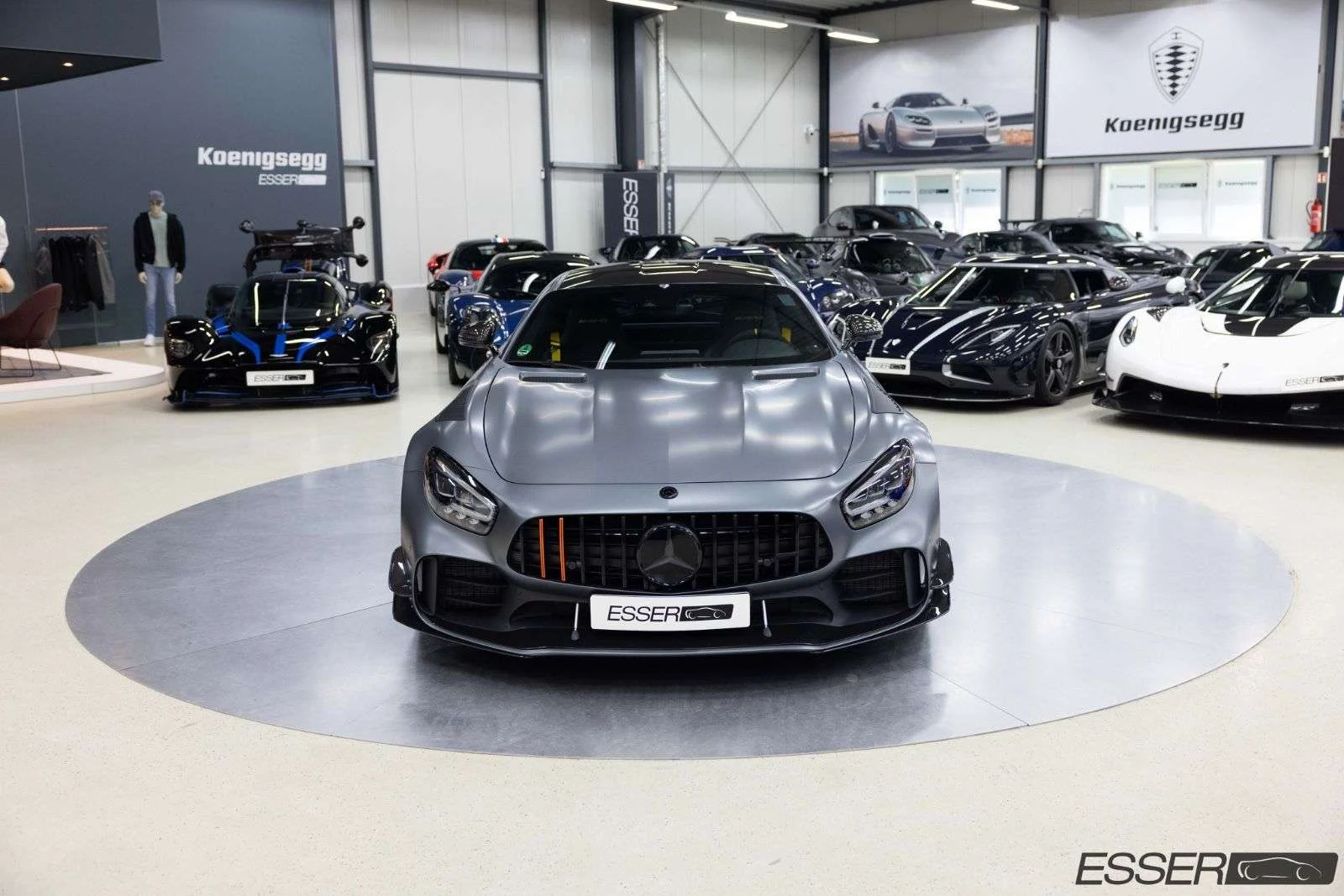 Mercedes-AMG GT R Pro, 2/10