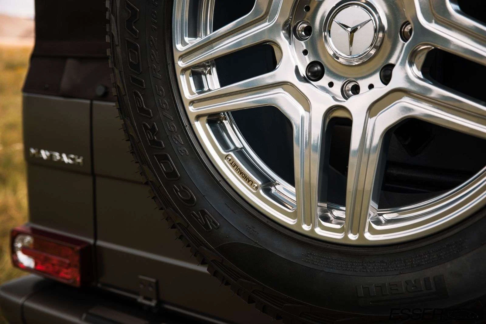 Mercedes-Maybach G 650 Landaulet, 6/10