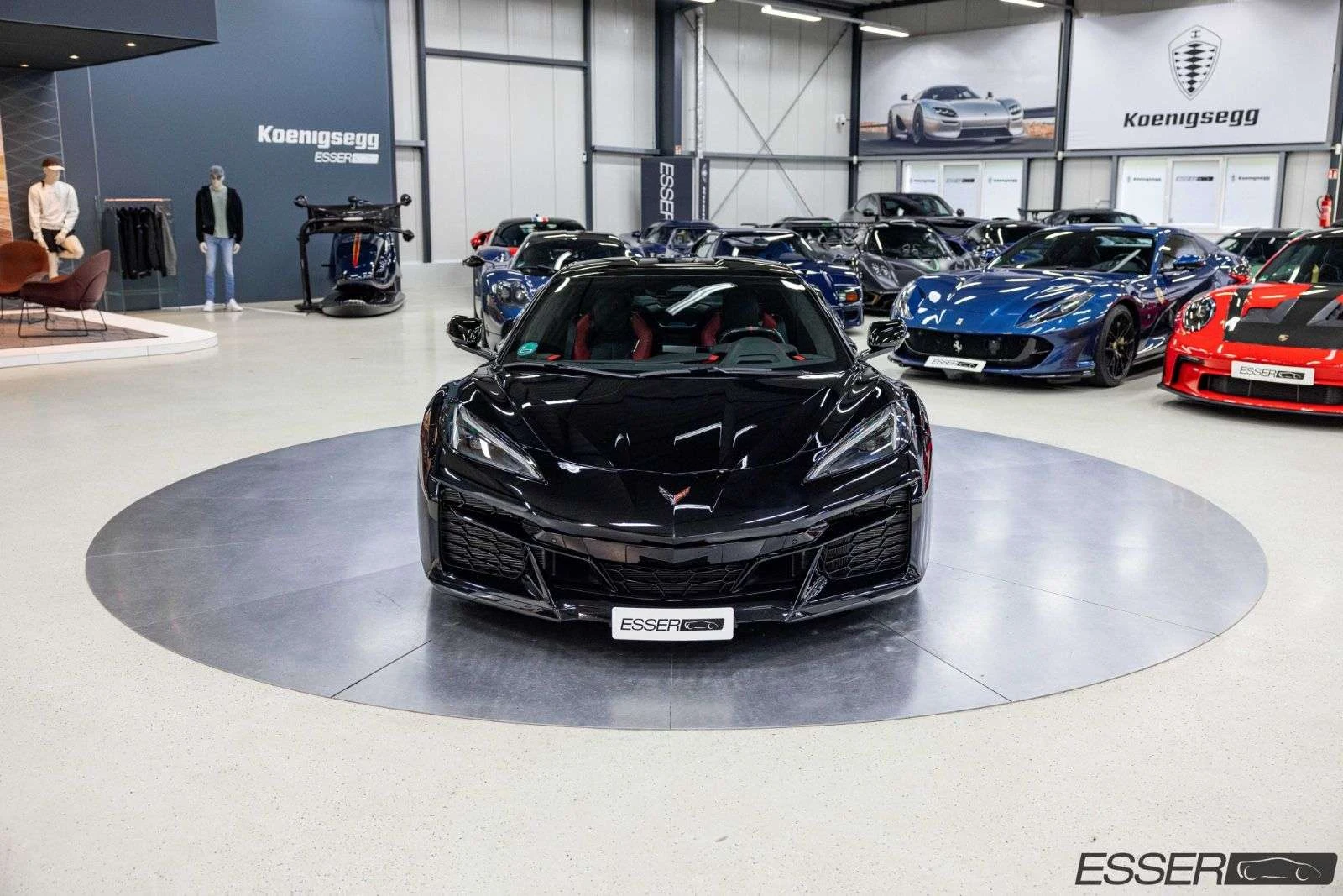 Chevrolet Corvette C8 E-Ray, 2/10