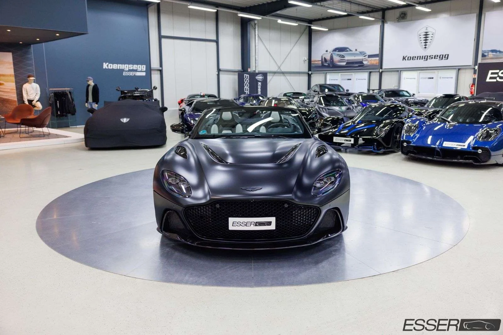 Aston Martin DBS 770 Ultimate Volante, 2/10