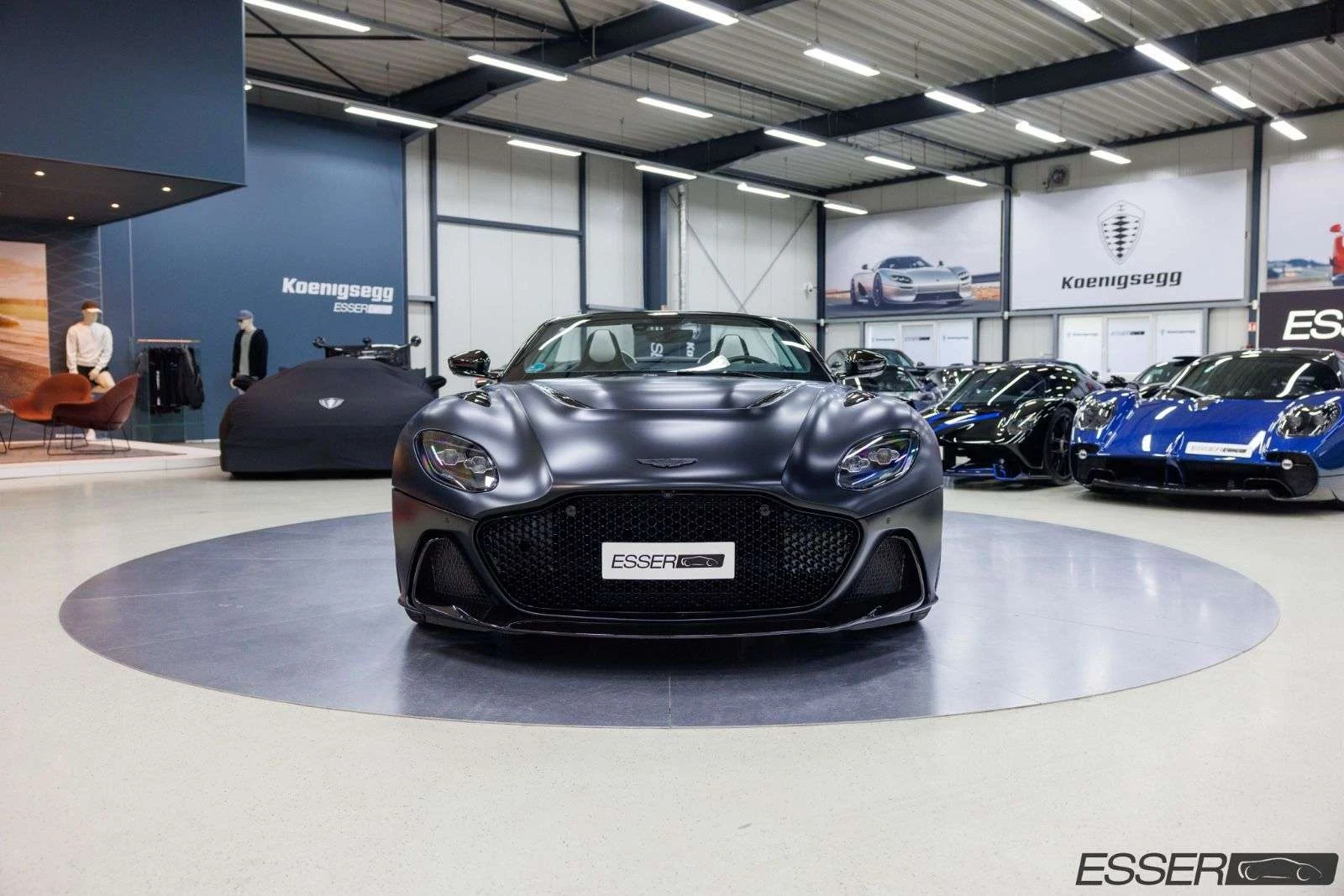 Aston Martin DBS 770 Ultimate Volante, 3/10