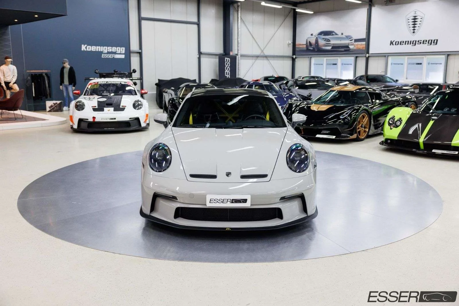 Porsche 911 GT3 Touring Manthey (992), 2/10